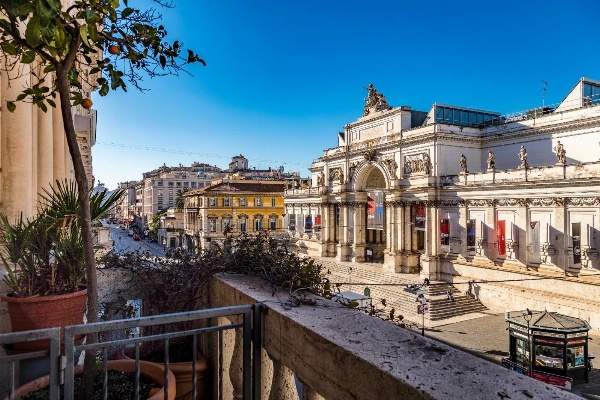 Hotel Giolli Nazionale image 1